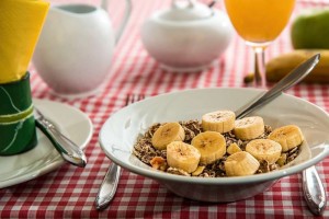 不吃早饭真的会得结石吗不按时吃早餐的危害有哪些